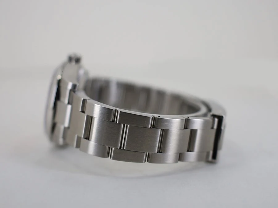 Rolex Oyster Perpetual 31 Watch - Domed Bezel - Coral Red Index Dial - Oyster Bracelet - 2020 Release - 277200 reio - Image 4